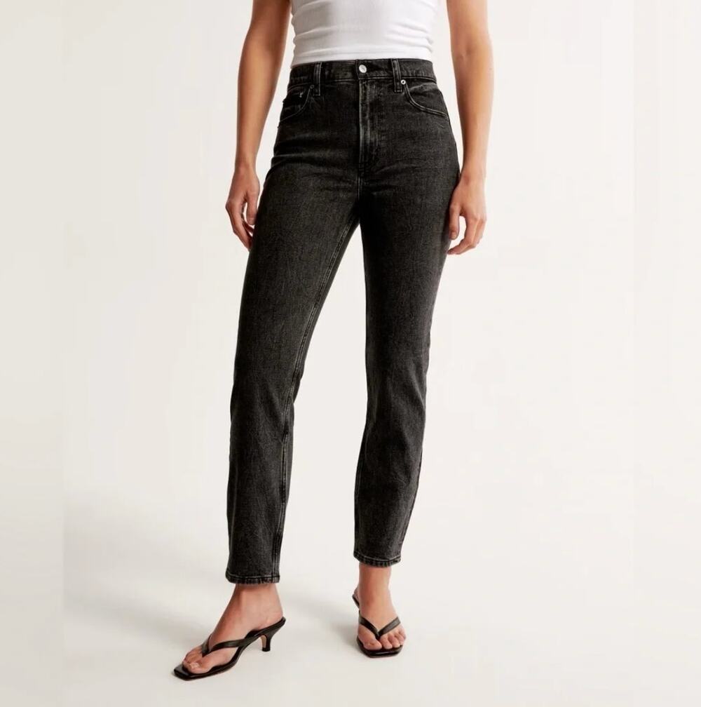 ABERCROMBIE The Mom High Rise Jeans Washed Black 29 Long